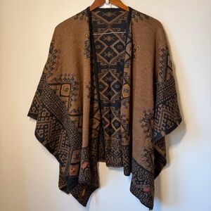 Peruvian Link Alpaca blend Ruana wrap kimono traditional pattern embroidered